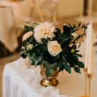 Złota waza, antyczne złoto, metalowa wys. 19 cm Złota waza, antyczne złoto, metalowa wys. 19 cm