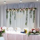 Patera metalowa, złota śr. 24 cm, wys. 10 cm Patera metalowa, złota śr. 24 cm, wys. 10 cm