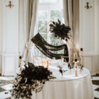 Stelaż ROMB złoty, metalowy 1,7 x 2,2 m Stelaż ROMB złoty, metalowy 1,7 x 2,2 m