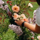 TRÓJKĄT drewniany, pastelowy fiolet wys. 2,5 m TRÓJKĄT drewniany, pastelowy fiolet wys. 2,5 m