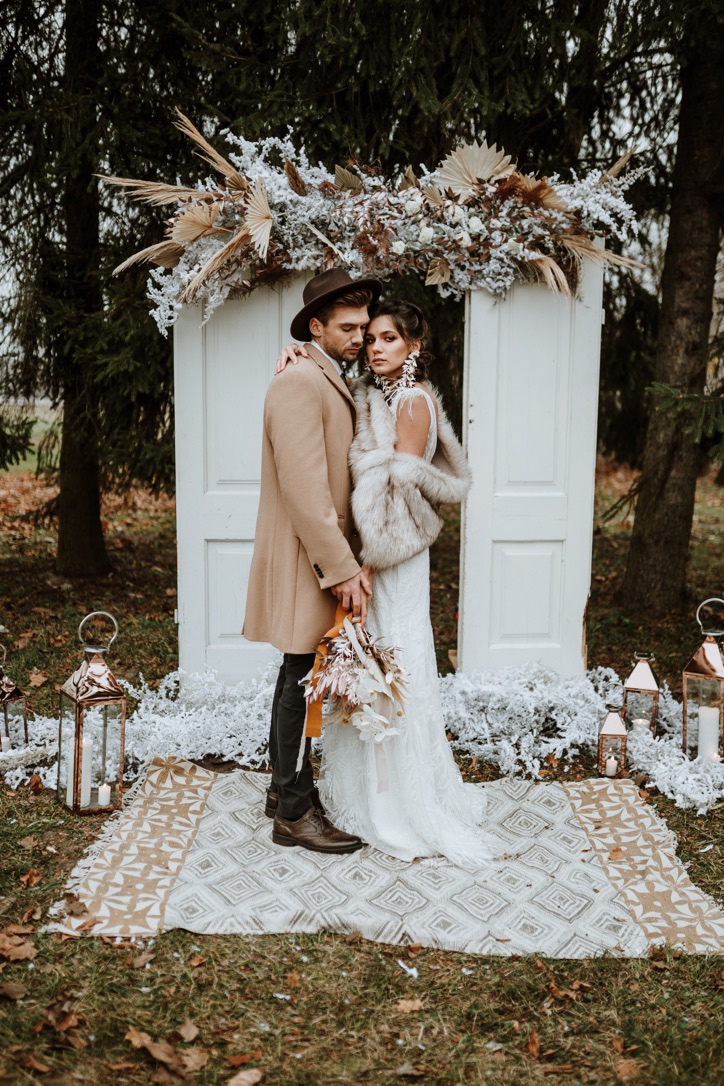 Drzwi vintage, ścianka dekoracyjna, tło do zdjęć wys. 2,07 m