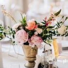 Złota waza, antyczne złoto, metalowa wys. 19 cm Złota waza, antyczne złoto, metalowa wys. 19 cm