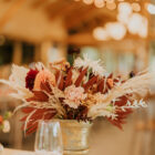 Złota waza, antyczne złoto, metalowa wys. 19 cm Złota waza, antyczne złoto, metalowa wys. 19 cm