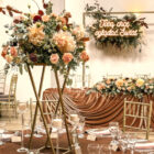 Stojak krzyżowy wysoki, złoty wys. 70 cm Stojak krzyżowy wysoki, złoty wys. 70 cm